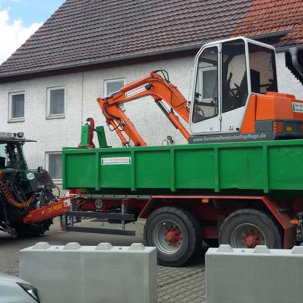 images/bagger_arbeiten/20160520-131859.jpg